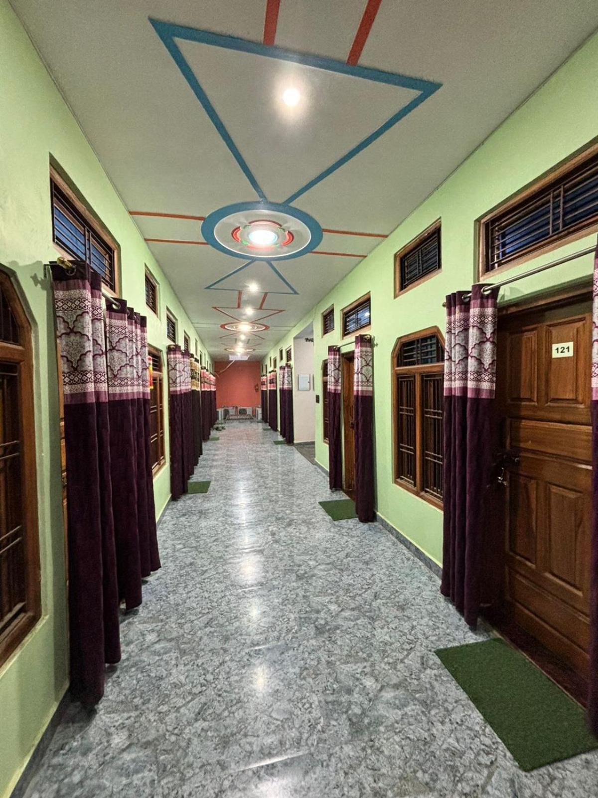 Chandrika Palace 500 Meter From Ayodhya Railway And Ram Mandir エクステリア 写真